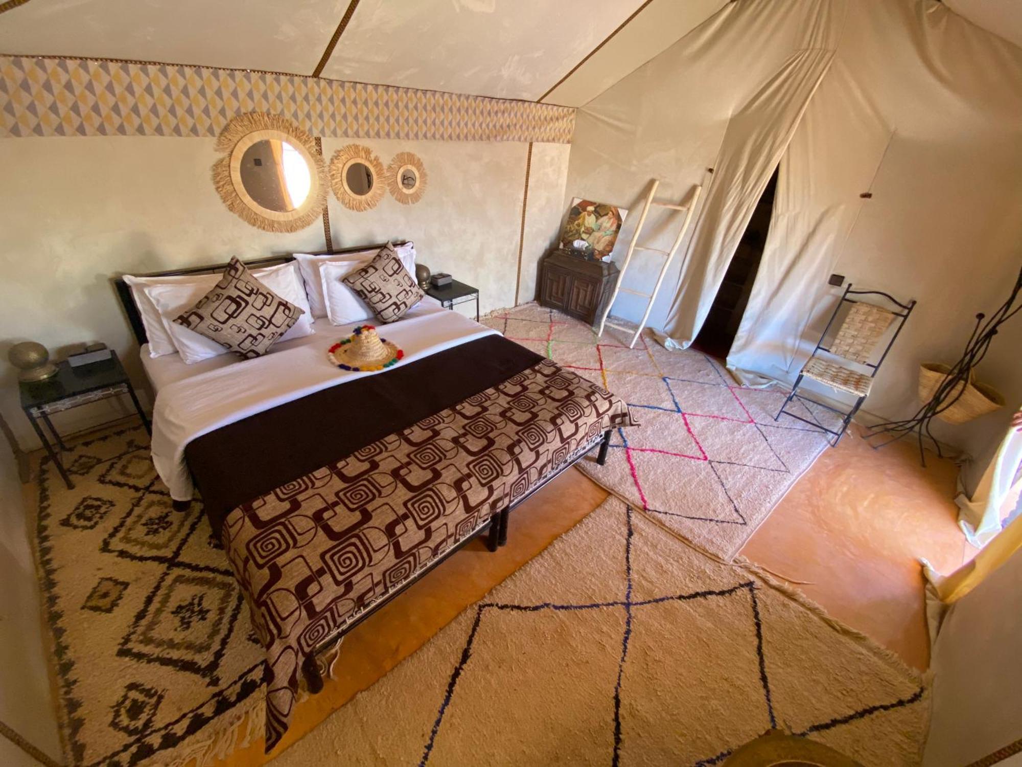 Under Stars Desert Camp Мерзуга Екстер'єр фото